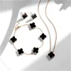 Anhänger Mode Ohrring Armband Halskette Vierblättriges Kleeblatt Glücksset Hochzeit Frauen Brautschmuck Sets 1