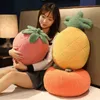 354550cm Simulação Strawberry Orange Pineapple Plush Cushion lindas bonecas de frutas confortáveis ​​cheias para sofá doméstico Decoração de Decoração J220729