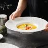 ألواح أوروبية السيراميك الغربي حساء الحساء القش قش الطبق الفاخر الأسود والأبيض جولة الفاكهة سلطة أدوات المائدة
