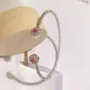 Braccialetto 2022 Moda Donna Piccolo Fiore Aperto Alta Qualità Cubic Zirconia Medio Oriente Braccialetto di Vendita Gioielli Alla Moda Classici