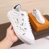 2022 Heren Casual platte trainer Sneaker luxe ontwerper Ademende witte tennissportschoen veter multi -gekleurd voor herfst winter mkjj00003 asdasdawdasdaaws