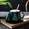 Kupalar Yaratıcı Nordic Style Seramik Kupa Kapaklı Kaşıkla Erkek ve Kadın Kişilik Ofisi Ev Çay Kahve İçme Bardağı