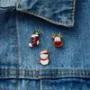 Broşlar 3pc Set Merry Christmas Brooch Xmas Tree Geyik Elk Kar Tanesi Kazan Karikatür Pimleri Küçük Rozet Moda Mücevher Hediyesi Çocuklar için