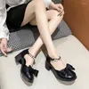 Robe chaussures 2022 tête ronde arc femme talon carré boucle sangle pompes femmes noir à la mode talons doux