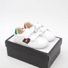 Girls Star Shoes Chirdren Italy Bee Casual Shoe White Flat Leather Shoe Green Red Stripe Embroidered Sport Snake Storlek 26-35