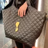 Säckar lyxväska kvinnor märkesdesigner handväskor ultralarge kapacitet mode bagage casual axel väska saker säckar