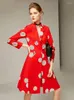 Kadın trençkotları Womens Rüzgarlık Kırmızı Moda 2022 Zarif Polka Dot Büyük Boy Salıncak Kış Fransız Sokağı Kadın Tasarımcı