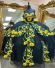 Zonnebloem bloemen quinceanera jurken 2023 plus size ball jurk maskerade prinses meisje glitter lang zoete 16 prom voor 15 jaar off-the-shoulder kweepeer 15 zwart/geel
