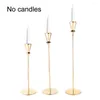 Titulares de vela 3pcs Partido de casamento simples jantar Jantar estilo europeu Sala de estar de estar de cabine de candelabas de castelista adereços românticos