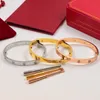 Rostfritt stål Mensarmband Designer Bangles Love Diamond Inlay Armband Titanium Steel Rose Armlets Bangle Women Män Skruv Skruvmejsel smycken Pargåvor