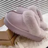 Aus nuevas Botas para la nieve Zapatillas de suela gruesa Botas Botas cálidas Zapatos de gamuza Minimujeres cortas clásicas Mantener caliente Hombre Mujer Felpa Casual Castaño Gris