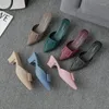 Hausschuhe S￼￟igkeiten Farbe spitzer Zehen Gelee Slides Schuhe Frau Dicke High Heels weibliche Marke Schnalle Dekoration Maultiere Pantoufle