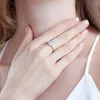 Anéis de cluster 925 prata esterlina para mulheres clássicas redondas clássicas de zircão de zircão de noivado de noiva Jóias finas