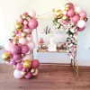 Forniture per feste di Natale Catena di palloncini rosa retrò Disposizione di scene di matrimonio per la festa del primo anno Ghirlanda di lattice irregolare