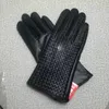 Moda Luvas de couro longas Luvas de casamento Cristais Acessórios Lace Mittens para noivas cinco pulso sem dedos Leng Black Color No Box Ui67