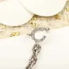 2022 Pendiente colgante de calidad de lujo con diamante brillante en diseño de cadena chapado en oro de 18 k con sello de caja PS3501A
