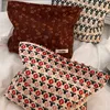 Cosmetic Bags Cases Toiletrys Organizer Girl Outdoor Travel Makeup Bag Floral Woman Personal Zipper Clutch Phone Purse Beauty 221110