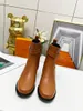 Designers femininos botas de couro Martin tornozelo Chaelsea Boot Fashion Wave Colored Rubbered Solasle