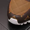 Avrupalı ​​tasarımcılar gelinlik parti ayakkabıları bahar moda nefes alabilen rahat spor ayakkabılar hafif yuvarlak ayak parmağı kalın alt iş boş zamanlar sürüş yürüyüş loafers c57