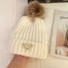 Luxury Winter Knitted Hats Designers For Women 10 Colors Outdoors Keep Warm Cap Luxurys Fitted Diamond Cat Ears Hat Birthday Gift 7191253