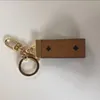 Porte-clés sac pièces accessoires hommes et femmes voiture pendentif décoration avec boîte 305p