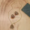 Brincos de colar Conjunto de conjuntos de jwelry étnico para mulheres vintage gold metal hollow water grow flor flor esculpida pearl borla