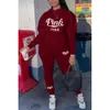 2024 Jogging Suit Designer Marka Kadınları Takipler Pembe Baskı 2 Parça Setleri Hoodies Pantolon Uzun Kollu Terler Sweatsuits Sportswear 5xl Plus Boyut Kıyafetleri Günlük Giysiler 8906-3