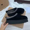 2022 Botas de nieve Zapatos de botines Bottes cortos Diseñador de moda clásico Castaño Triple Negro Invierno Mantener caliente Lana Plataforma de cuero real Botines de zapatos de fondo grueso