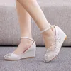 Mulheres shinestone White Lace Wedding Shoes Wedges 5 cm de altura Torno