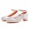 Scarpe da sposa da ballo da donna con cinturino alla caviglia con tacco basso 3 cm Décolleté da donna con strass in pizzo bianco