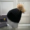Luxury Sticke Winter Designer Caps Kvinnor Män Varma mössa Sticks Tidvatten Hip Hop Wool Caps unisex Skull Cap med låda