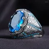 Anillos de racimo Diamante europeo y americano Anillo de circón azul Hyland Gem Retro Turquesa de alta calidad para asistir al banquete