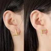Kobiety projektanci perłowe kolczyki miłosne kształt słuchawki luksusowy projektant biżuterii złota litera kolczyki obręcze z dala eleganckie ćwieki 2206222xq