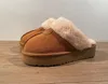 Designer Slippers Australië Boots Fashion Booties Dames schoenen Warm Sneakers Suede Shearling Platform Slipper enkels sneeuwschoenen Chestnut Winter Sandals HT