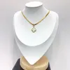 Fashion Classic4Four Leaf Clover Neckor Pendants MotherofPearl rostfritt stål pläterat 18K för Womengirl Valenentine039S MO4199194