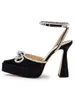 Mach Satin Bow Shof Platform Pumps Crystal 장식 라인 스톤 이브닝 신발 청키 한 하이힐 샌들 w heeled 럭셔리 디자이너 발목 스트랩 드레스 신발