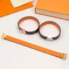 Charm Bangles Designer Fashion Leather Bracelet Magnetic Buckle Free Size Unisex Luxury Jewelry Woman Bracelets Man Bangle