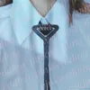 Hommes Femmes Designer Cravates Triangle Badega Cravate En Cuir Arc De Mode Lettre Cravates Parti Chemises Cravates