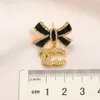 18K pozłacane srebro 925 luksusowa marka projektanci litery Stud Bowknot geometryczne znane kobiety kryształ Rhinestone kolczyk ze stali nierdzewnej wesele biżuteria