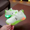 Atletik ayakkabılar çocuk mektubu LED ışıltılı spor spor ayakkabıları gündelik çocuk kız bebek erkekleri moda havası aydınlatma