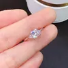 Кластерные кольца Moissanite 1 квадратный алмазный кольцо содержит 925 серебряного серебряного красивого цвета