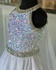 Crystals Girl Girl Pageant Dress 2023 Cape Ballgown AB Stone White Chiffon 작은 어린이 생일 공식 파티 가운 유아 Teen Pret291b