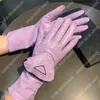 guantes de cuero púrpura moda