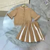 Roupas infantis com gola de pilha e manga de pétala, conjunto de meninas de algodão, quente, primavera e outono, top, saia plissada, conjunto de duas peças