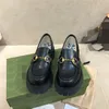 Kvinnor Chunky klackar 5CM Singelskor Broderi läder mode metallknapp lyx klassiska business loafers storlek 35- 40 mklj0001 Dwv