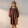 Flickans klänningar 1-11y bebe Brown Plaid Dress Kids Toddler Girl Dresses Peter Pan Collar Vintage Long Sleeve Children's For 5 Year Old 221110