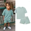 "Schattige 2-delige kindertrainingspakken: stijlvolle zomer kindershorts T-shirts voor peuterjongens meisjes - Trendy babykledingsets!"