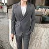 Herrdräkter skräddarsydda Gray Green Black Trajes Casues Tvådelar Blazer Pants Justerbara en-knappbältet Herr designer Casual Suit