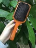 Högkvalitativ AVEDA Paddle Brush Brosse Club Massageborste Comb Prevent Trichomadesis SAC Massager