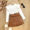 Kläderuppsättningar 1-6Y Kids Girls Autumn Clothes Set Baby Solid Color Feather Trim Long Sleeve Knit Tops Pu Leather Belted Kirt Children Outfit 221110